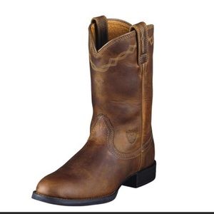 Ariat heritage western cowboy boot.